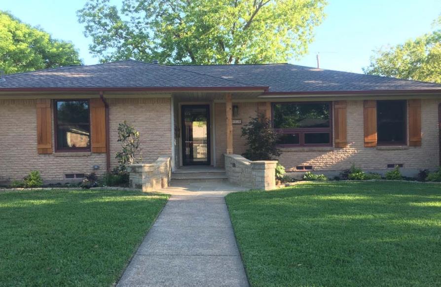 Blackbird Custom Exterior Shutters: Service Image-19 Blackbird Custom Exterior Shutters: Service Image-19